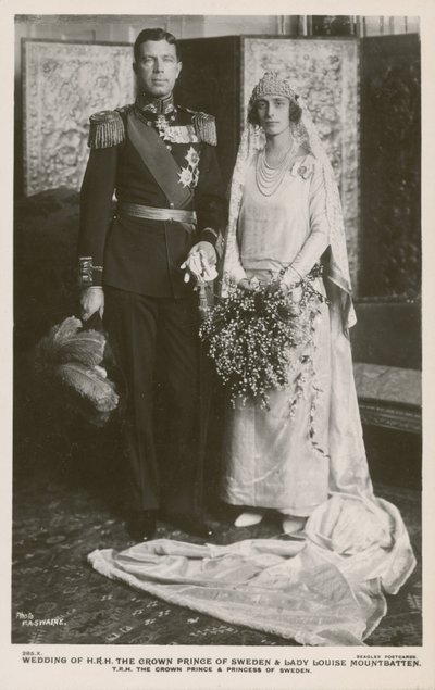 Svatba korunního prince Gustafa Adolfa Švédska a lady Louise Mountbattenové, 1923 od F.A Swaine