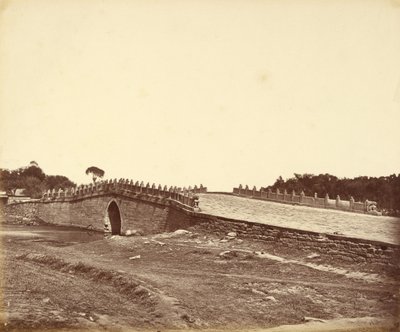 Most Pa-lu-čchien, dějiště bojů s čínskými císařskými jednotkami u Pekingu, 21. září 1860 od Felice Beato