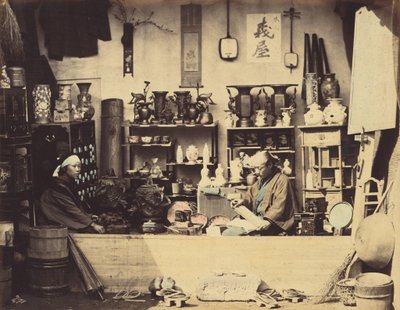 Curio Shop, c. 1865. od Felice Beato
