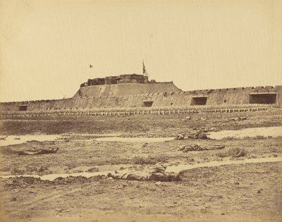 Zadní část severní pevnosti ukazující ústup čínské armády, 21. srpna 1860 od Felice Beato