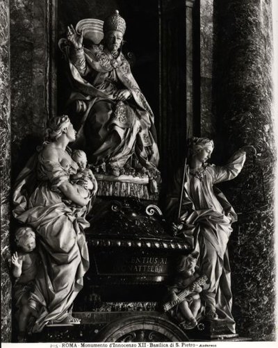 Památník papeže Inocence XII. (1615-1700) (mramor) (černobílá fotografie) od Filippo Della Valle