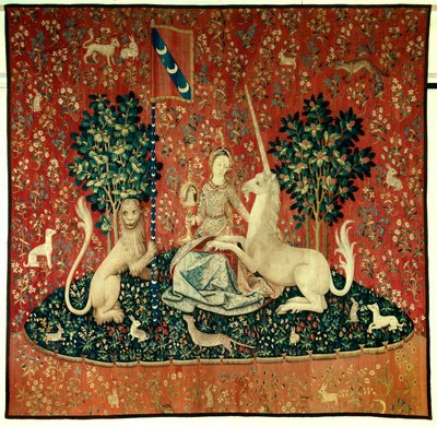 Curtain of the Lady of the Unicorn (Lady of the Unicorn): pohled. Mladá žena držící zrcadlo obklopené lvem, jednorožcem, opicí, králíky. Vlněný a hedvábný gobelín vyrobený v letech 1484 až 1500. Ze zámku Boussac, Creuse. Ztlumit. 3,7x4,7m. P od Flemish School