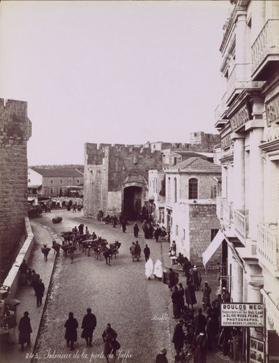 Interiér Jaffské brány, ca. 1870. od Félix Bonfils