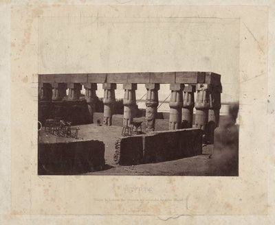 Restanten van de Luxortempel Chrám v Luxoru, celkový pohled na střední kolonády (Théby) (název na objektu) Egypt (název série na objektu) od Félix Bonfils