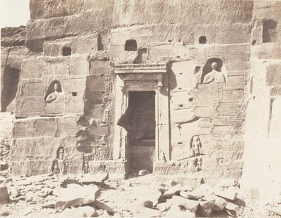Kardâcy, Svatyně, výklenky a nápisy vytesané v lomech, 1851-52, tištěno 1853-54. od Félix Teynard