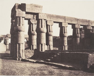 Louksor Théby, pozdější výstavba - galerie - paralely, 1851-52. od Félix Teynard