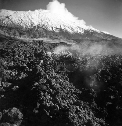 Erupce Etny od Fosco Maraini