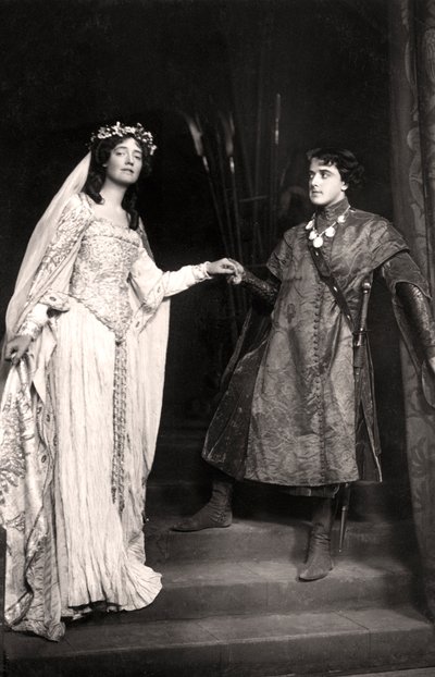 Dorothea Baird 1875-1933 a Harcourt Williams 1880-1957 v Paola a Francesca, 1907. od Foulsham and Banfield
