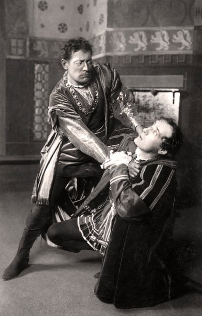 Lewis Waller 1860-1915 a Harry Brodribb Irving 1870-1919, angličtí herci, 1906. od Foulsham and Banfield