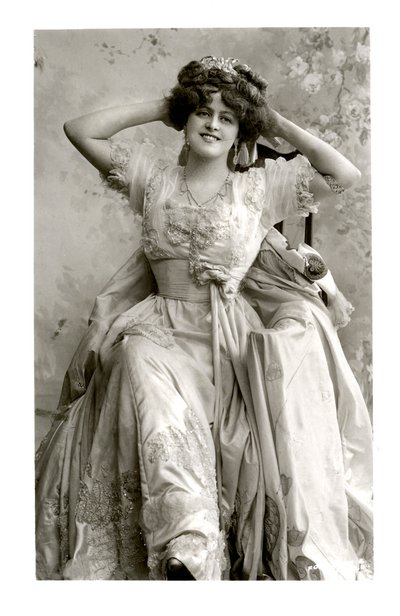 Marie Studholme 1875-1930, anglická herečka, 1900. od Foulsham and Banfield