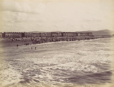 Rhyl, z moře, 70. léta 19. století. od Francis Bedford