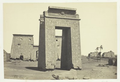 Sculptured Gateway, Karnac, 1857. od Francis Frith