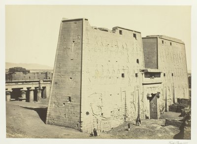 Velký pylon v Edfou, Horní Egypt, 1857. od Francis Frith