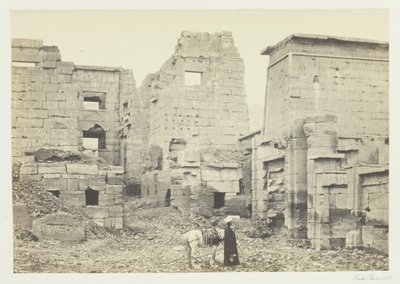 Chrámový palác, Medinet Haboo od Francis Frith