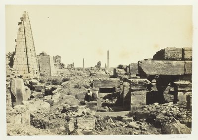 Pohled na Karnac, z žulového pylonu, 1857. od Francis Frith