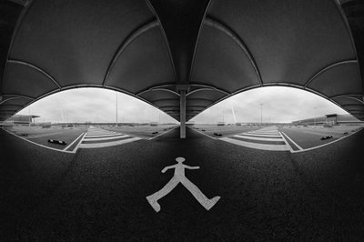 Monochromatická perspektiva parkoviště od Francois Casanova