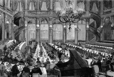 Večerní koncert ve slavnostním sále Grand Hotel de Paris. Gravírování od De Haenena v „“The Illustrous World”” č. 1250 z 12. března 1881. od Frederic de Haenen