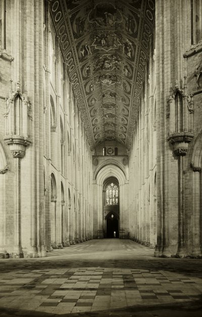 Elyská katedrála: Nave, na západ od Frederick H. Evans