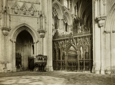 Elyská katedrála: Osmiúhelník do chóru od Frederick H. Evans