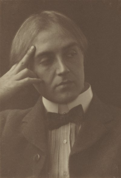 H. J. Pollitt od Frederick H. Evans