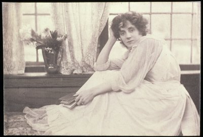 Portrétní fotografie Beatrice Stelly Tannerové (1865-1940) paní Patrick Campbell, Frederick Hollyer (1837-1933) od Frederick Hollyer