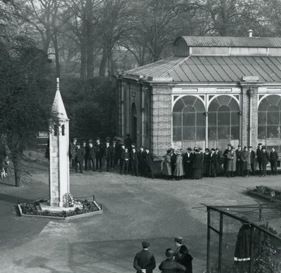 Den příměří ve válečném památníku v londýnské zoo, 11. listopadu 1923 od Frederick William Bond