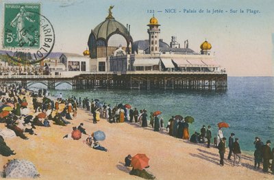 Pláž a Palais de la Jetee, Nice. Pohlednice odeslána v roce 1913. od French Photographer