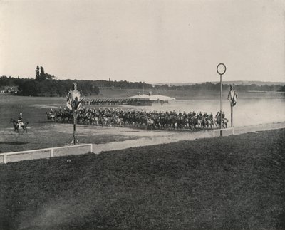 Manévr kavalérie na Longchamps (černobílá fotografie) od French Photographer