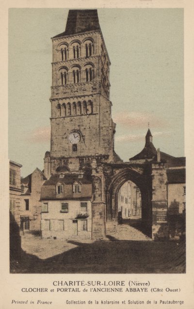 Charite Sur Loire, zvonice a portál starého opatství od French Photographer