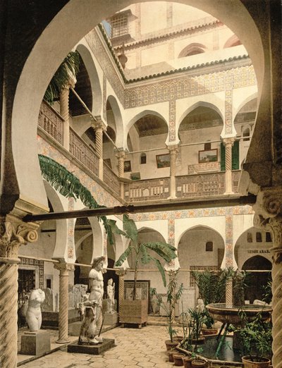 Vstupní hala, Muzeum starožitností, Alžír, hospoda. c.1900 od French Photographer