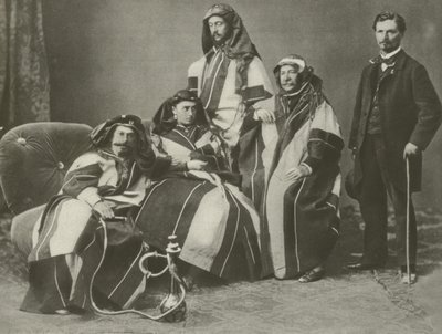 Ferdinand De Lesseps (druhý zprava) při práci na Suezském průplavu (černobílá fotografie) od French Photographer