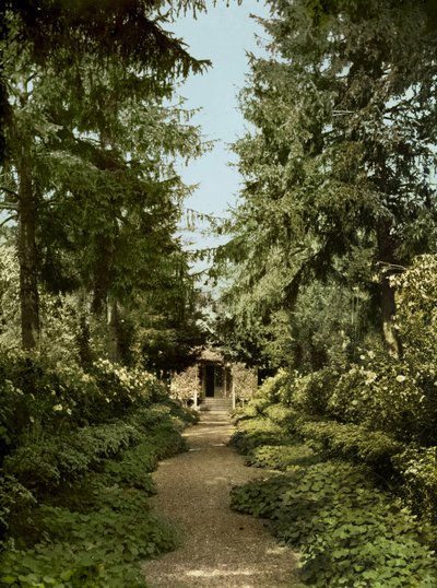 Zahradní cesta v zahradě Clauda Moneta, Giverny od French Photographer