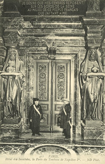 Hotel Des Invalides, Paříž (černobílá fotografie) od French Photographer