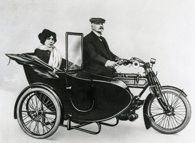 Jouve & Co. sidecar, 1914 od French Photographer