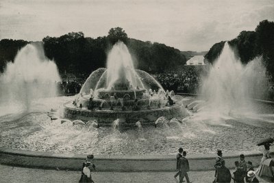 Latona Basin and the Green Carpet, Latons Fountain and the Green Carpet (fotoryt) od French Photographer