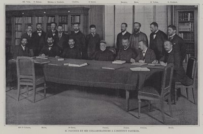 Louis Pasteur a jeho spolupracovníci při práci na vakcíně proti zádi v Institutu Pasteur v Paříži (černobílá fotografie) od French Photographer