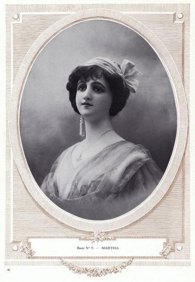 Figurína vytvořená Pierrem Imansem (čb fotografie) od French Photographer