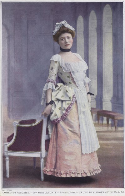 Marie Leconte jako Lisette ve hře o lásce a náhodě (barevné foto) od French Photographer
