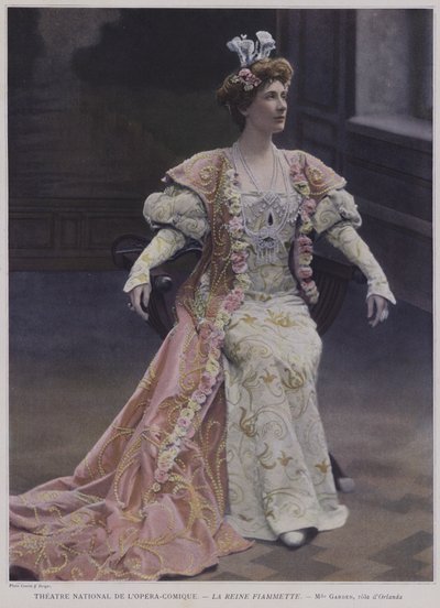 Mary Garden jako Orlanda v La Reine Fiammette (barevná fotografie) od French Photographer