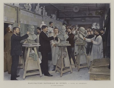 Kurz modelování na keramické škole porcelánky Sevres, Francie (barevné foto) od French Photographer
