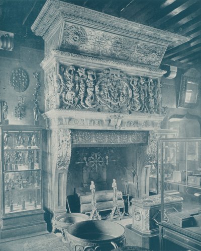 Paris: A Carved Mantel, Musee Cluny (č/b foto) od French Photographer