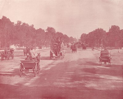 Paříž: Avenue Champs Elysees (černobílá fotografie) od French Photographer