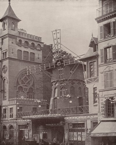 Paříž: Exteriér Moulin Rouge (černobílá fotografie) od French Photographer