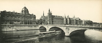 Paříž, The Conciergerie a obchodní soud, The Conciergerie a Court of Trade od French Photographer