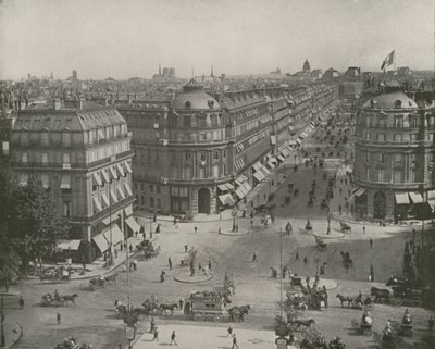 Paříž: Pohled na Avenue de l