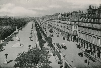 Perspektiva Jardin des Tuileries et la Rue de Rivoli, pohled na zahradu Tuileries s ulicí Rivoli (fotoryt) od French Photographer