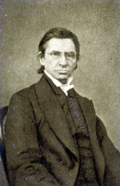 Portrét Maxmiliána Emila Littrého (1801 - 1881) v roce 1869 od French Photographer
