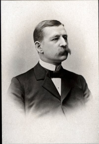 Portrét Salomona Augusta Andreeho (1854-1897), švédského inženýra, fyzika, aeronauta a polárníka. od French Photographer