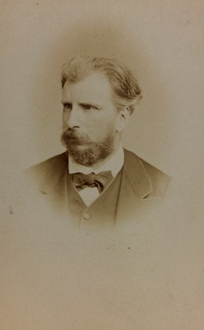 Portrét Williama Bouguereaua, francouzského malíře; vizitka (černobílá fotografie) od French Photographer