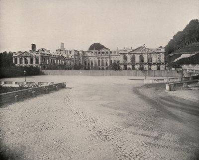 Ruiny paláce St Cloud (černobílá fotografie) od French Photographer